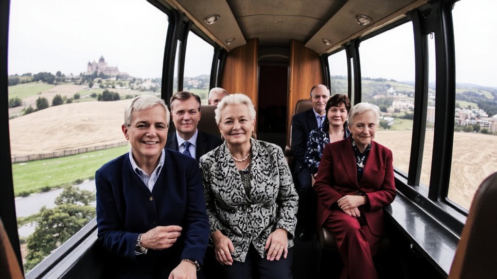 Senior Travel Tour Companies: Top Operators Nationwide accessible luxury intergenerational tours