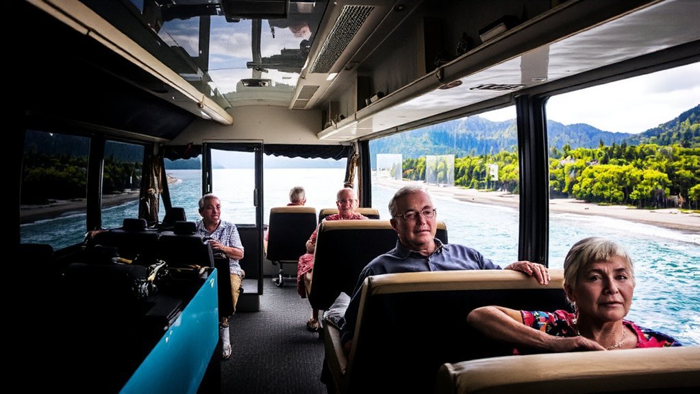 comfortable accessible staffed bus tours